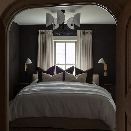 Kat Florence Hotels Elora Dış mekan fotoğraf